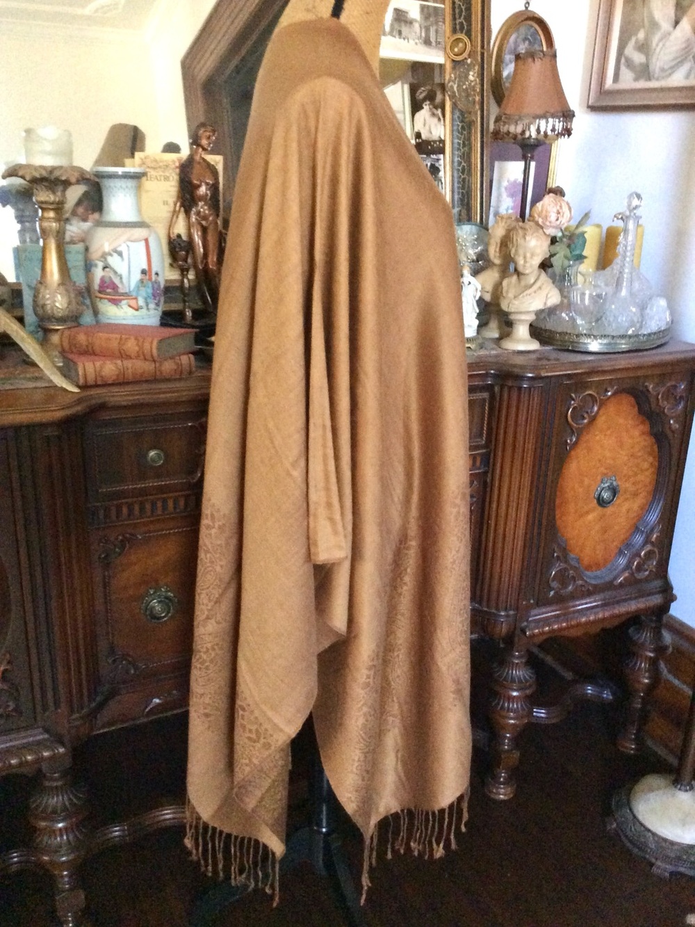 Vintage Boho Hippie Gypsy Silk-Mix Pashmina-Style Paisley Caramel Shawl Scarf
